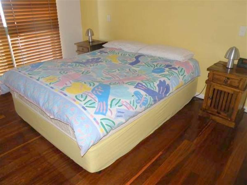 8/6 CUMMING Parade, Point Lookout QLD 4183