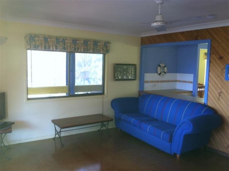 40 CUMMING Parade, Point Lookout QLD 4183