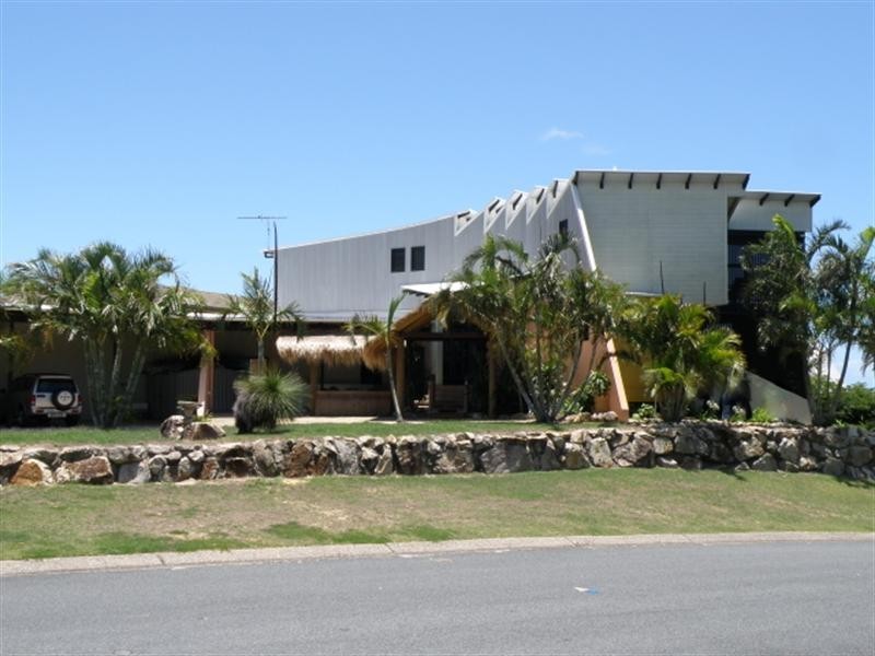 119 TRAMICAN Street, Point Lookout QLD 4183