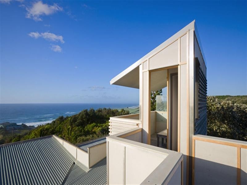 6 Samarinda Drive, Point Lookout QLD 4183