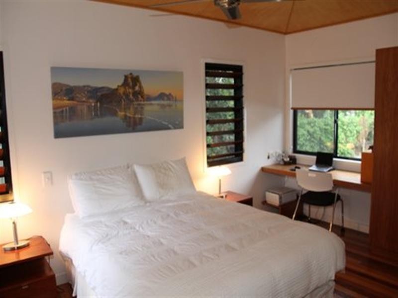 17 Bambara Street, Point Lookout QLD 4183