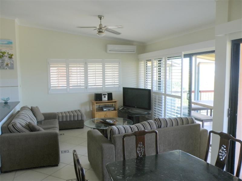 3/118 Mooloomba Road, Point Lookout QLD 4183