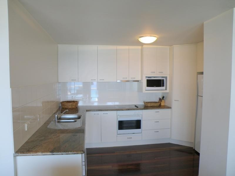 9/6 Cumming Parade, Point Lookout QLD 4183