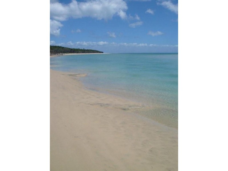 7 Macland Street, Amity Point QLD 4183