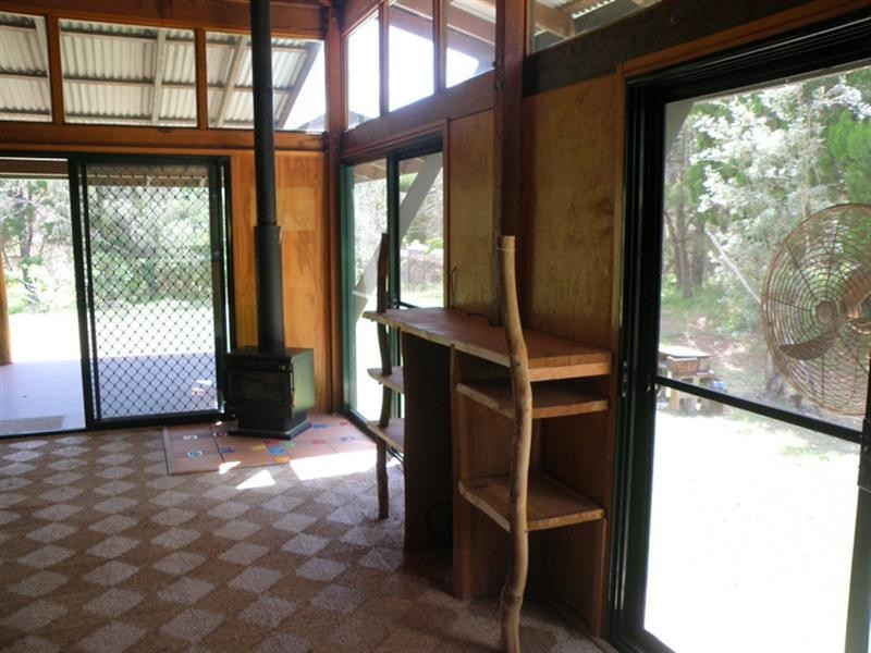 7 Macland Street, Amity Point QLD 4183