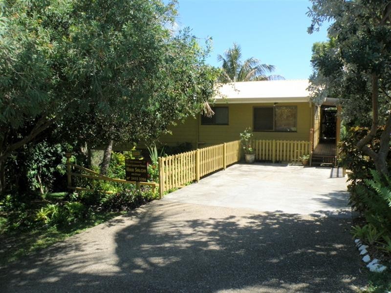 9 Merinda Crescent, Point Lookout QLD 4183