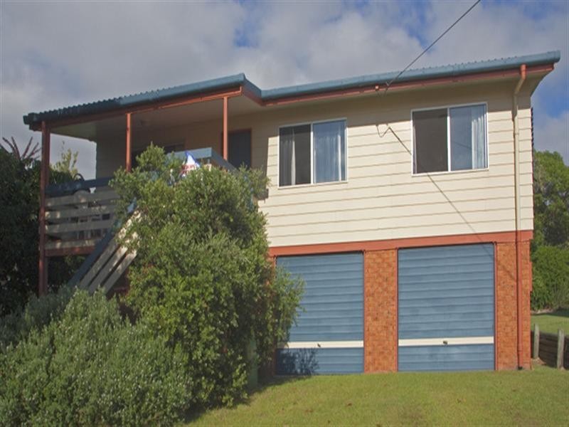 38 Yarrong Road, Point Lookout QLD 4183