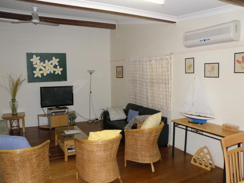 89 Mooloomba Road, Point Lookout QLD 4183