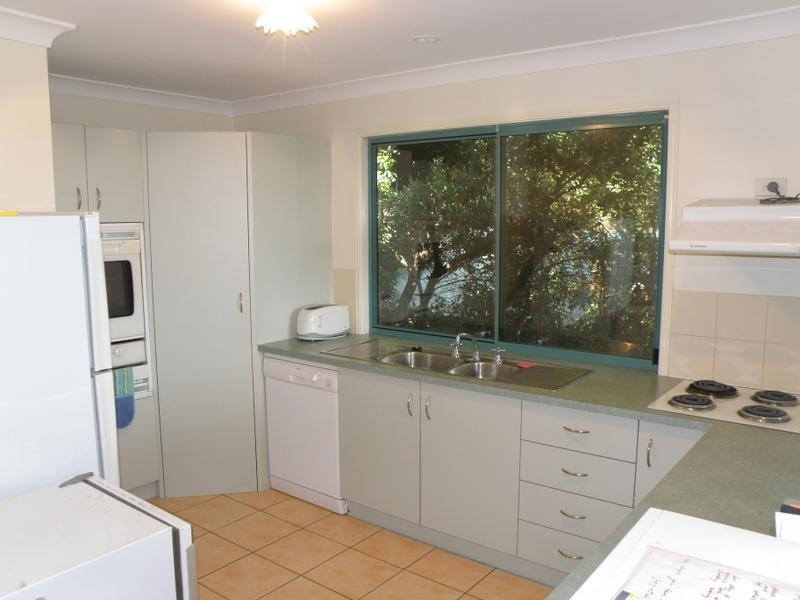 2/9 Billa Street, Point Lookout QLD 4183