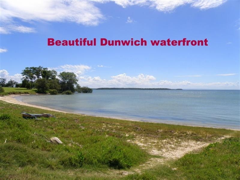 107 Rainbow Crescent, Dunwich QLD 4183