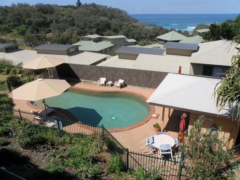 12/1-5 Samarinda Drive, Point Lookout QLD 4183