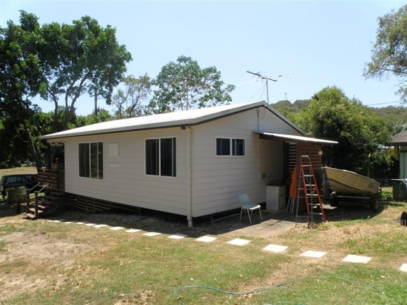 20 Mitchell Crescent, Dunwich QLD 4183