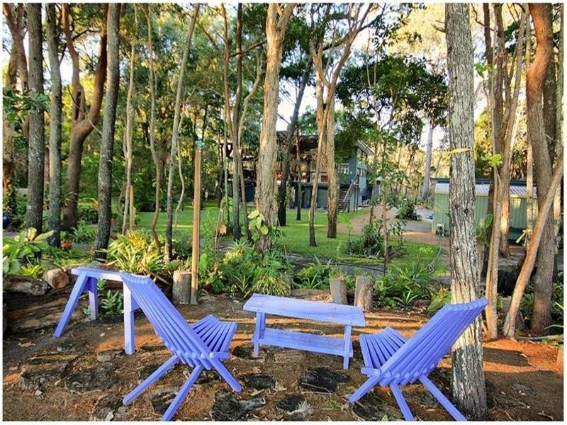 10 Old Ballow Street, Amity Point QLD 4183