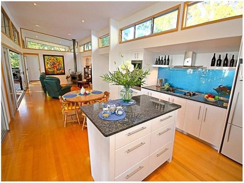 10 Old Ballow Street, Amity Point QLD 4183