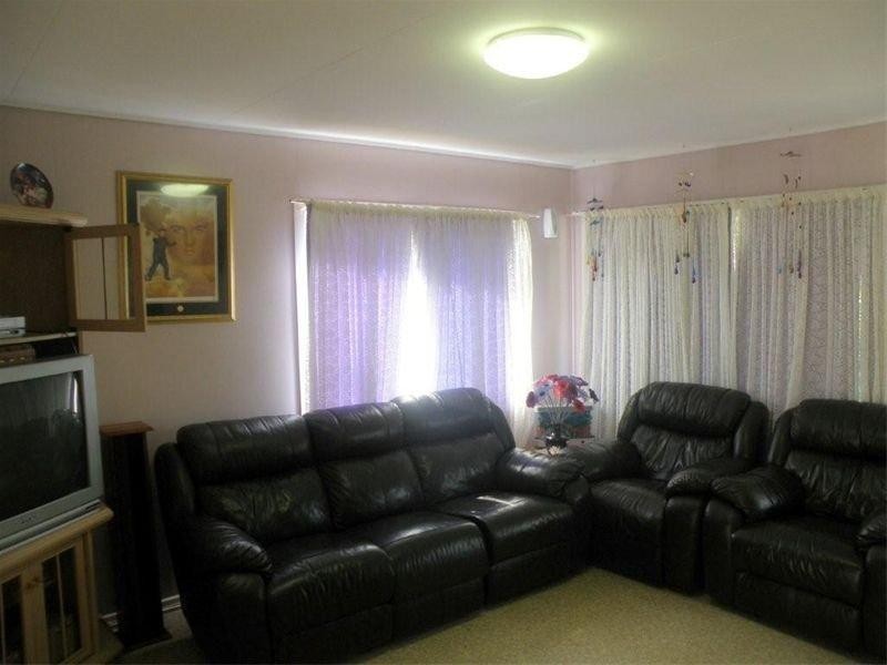 13 Bingle Road, Dunwich QLD 4183