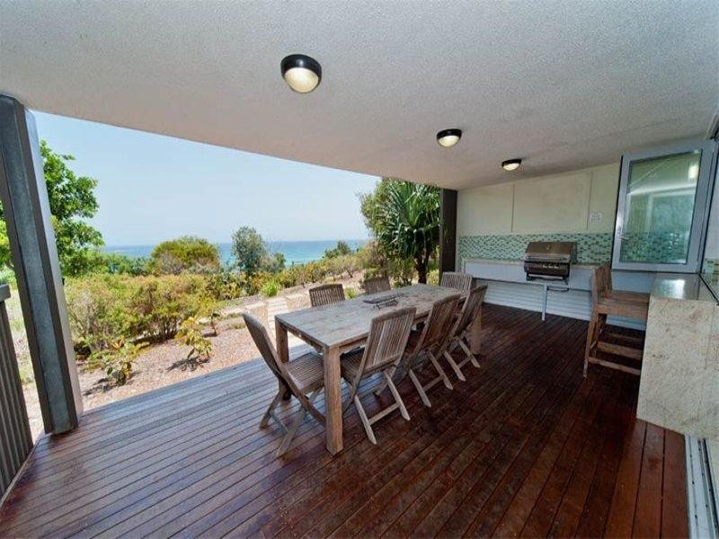 2/158 Dickson Way, Point Lookout QLD 4183