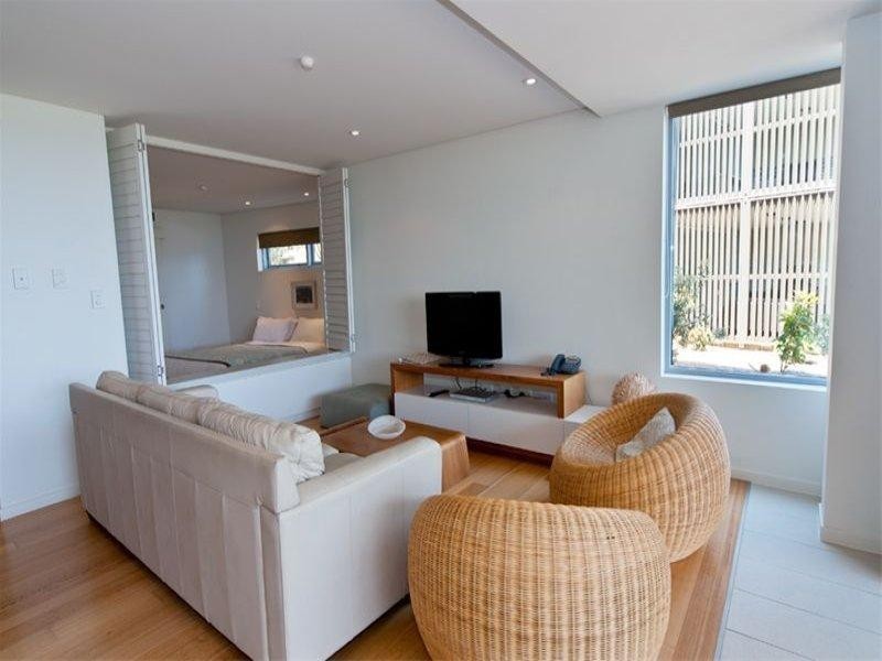 2/158 Dickson Way, Point Lookout QLD 4183