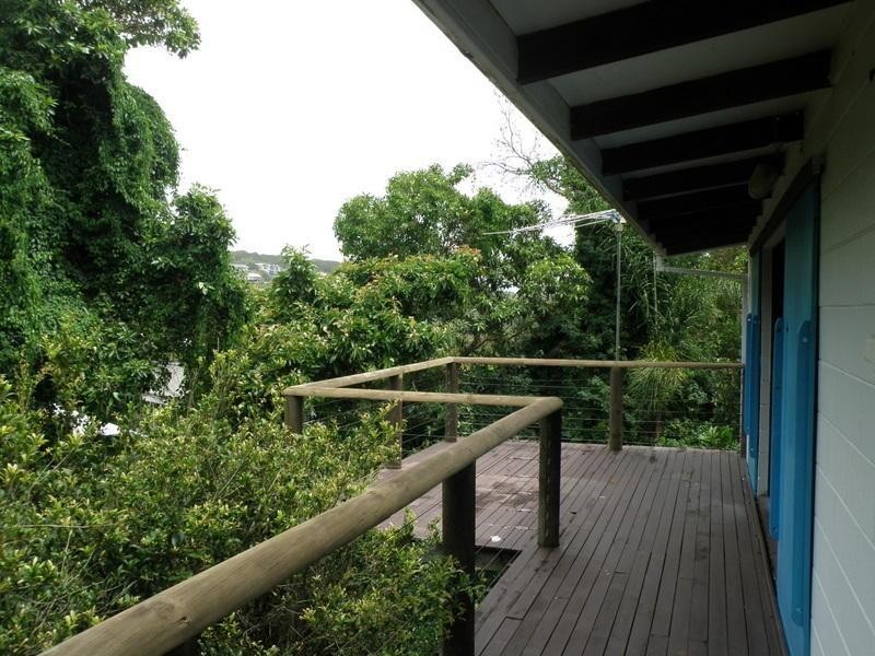 16 Yarrong Road, Point Lookout QLD 4183