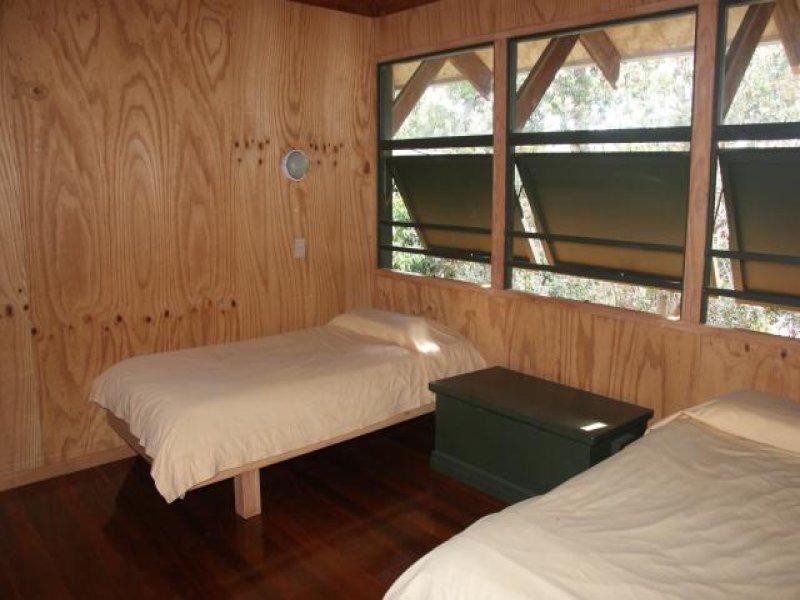 3 Bimba Street, Point Lookout QLD 4183