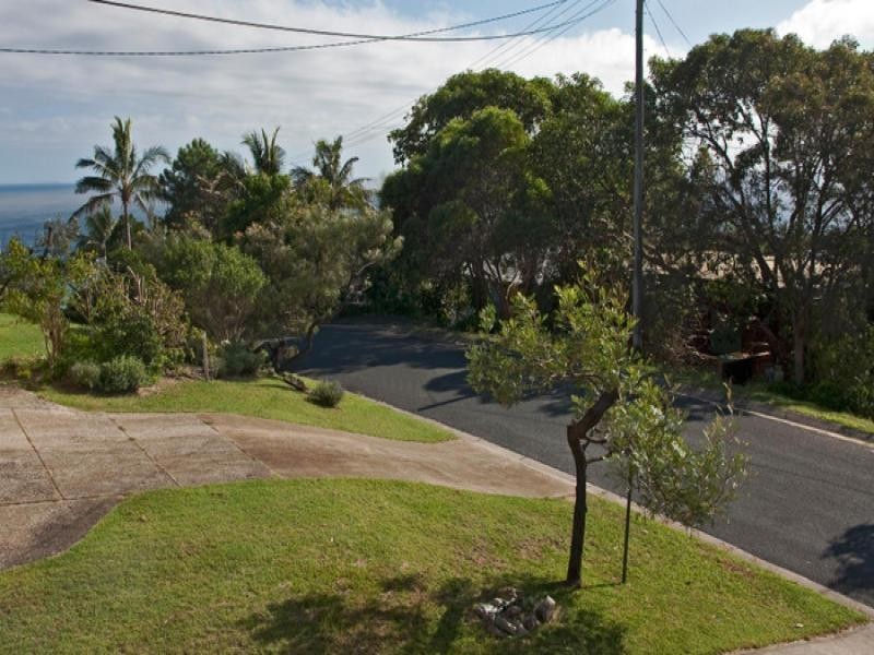 38 Yarrong Road, Point Lookout QLD 4183
