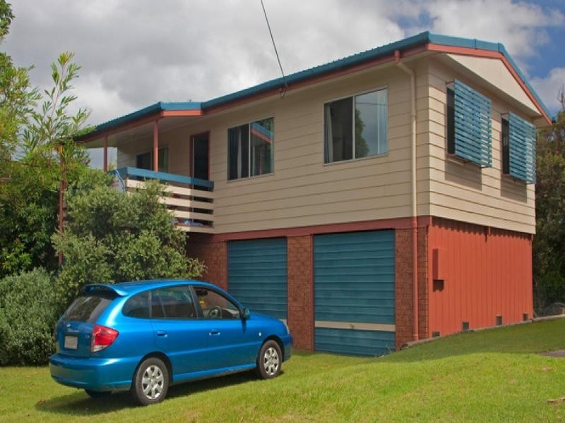 38 Yarrong Road, Point Lookout QLD 4183