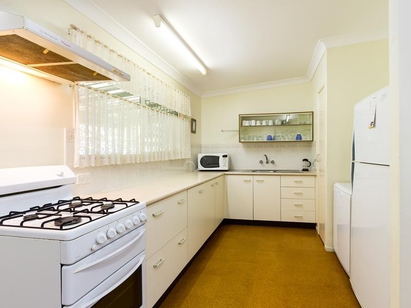 89 Mooloomba Road, Point Lookout QLD 4183