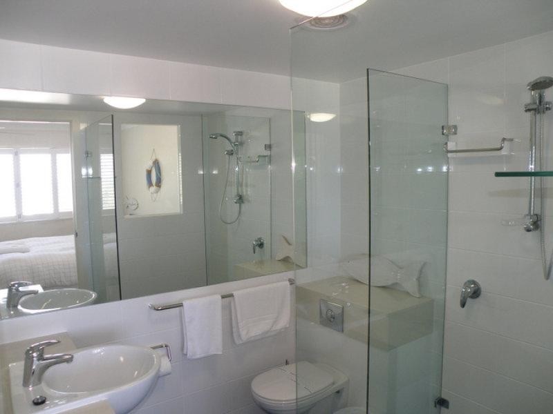 12/1-5 Samarinda Drive, Point Lookout QLD 4183