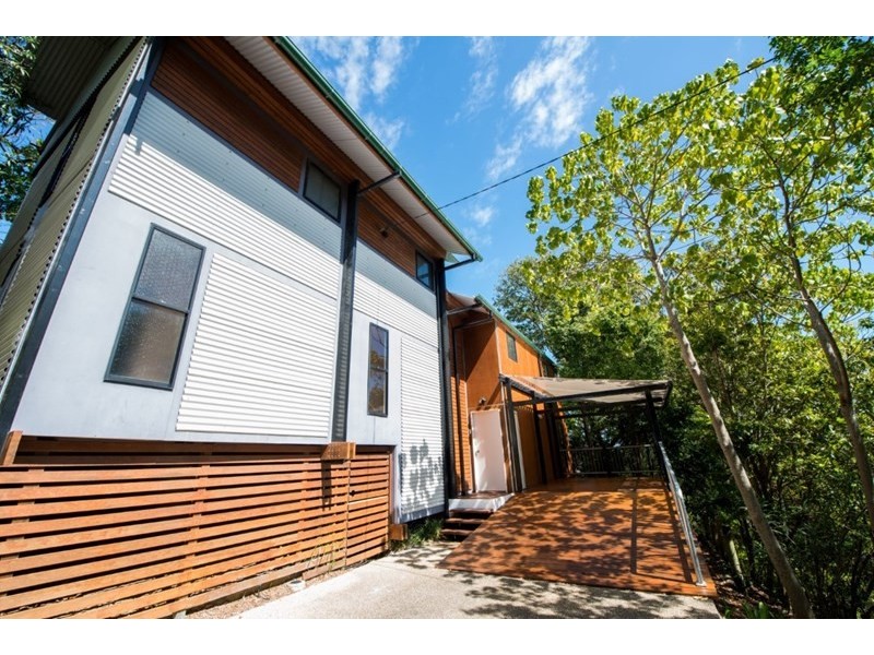 6 Billa Street, Point Lookout QLD 4183