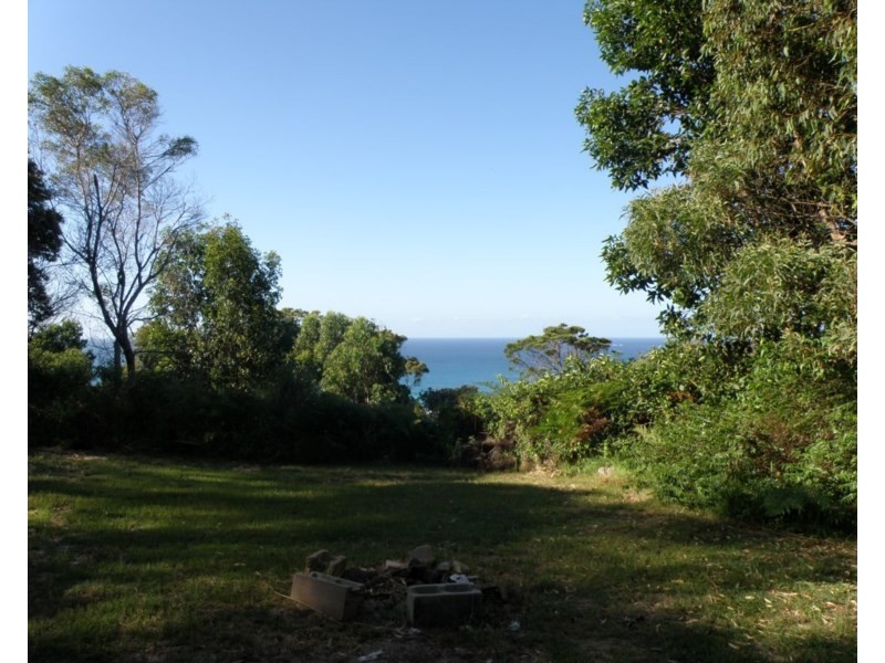 12 Cumming Parade, Point Lookout QLD 4183