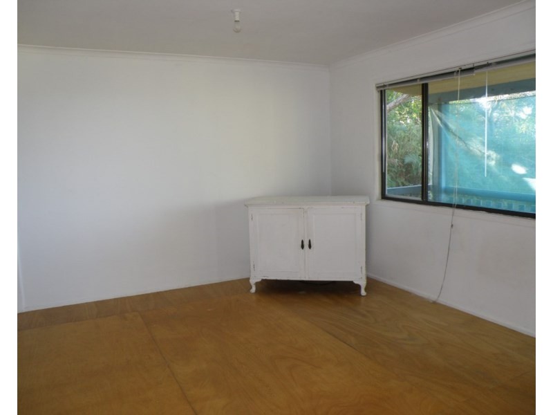 12 Cumming Parade, Point Lookout QLD 4183