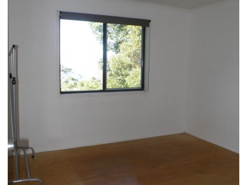 12 Cumming Parade, Point Lookout QLD 4183