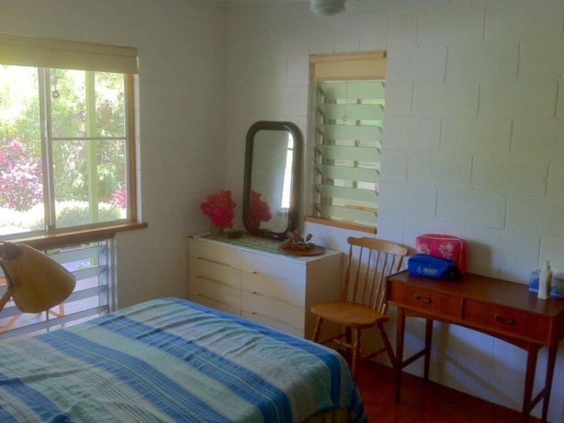 32 Booran Street, Point Lookout QLD 4183