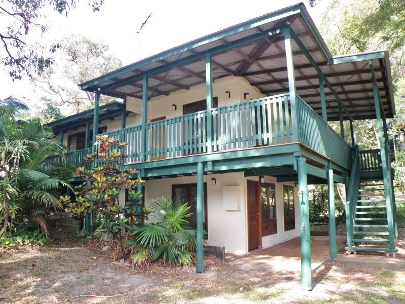 30 Booran Street, Point Lookout QLD 4183