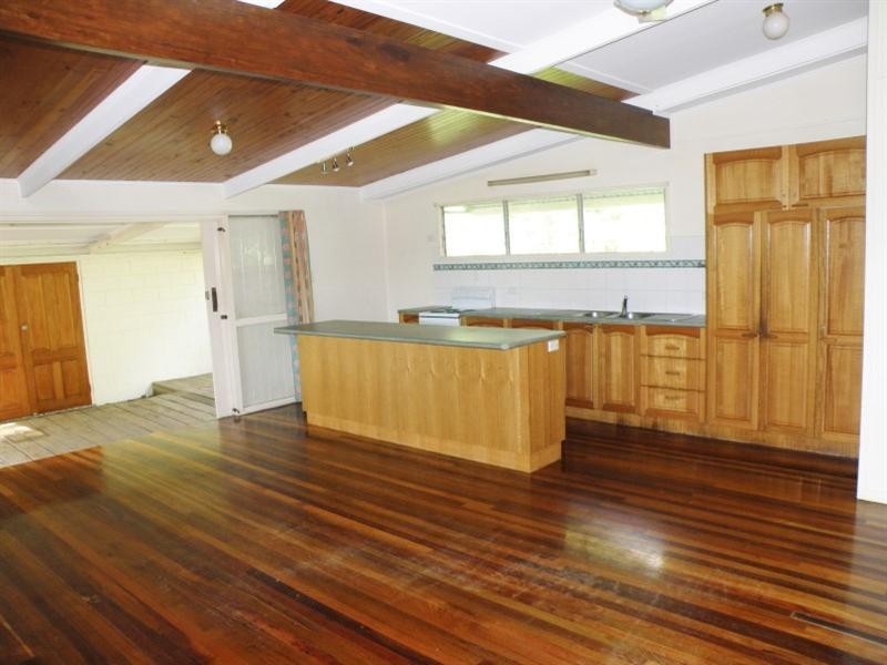 30 Booran Street, Point Lookout QLD 4183