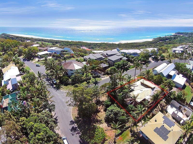 1A Pratt Court, Point Lookout QLD 4183