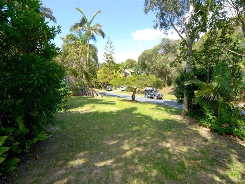 2/123 Tramican Street, Point Lookout QLD 4183