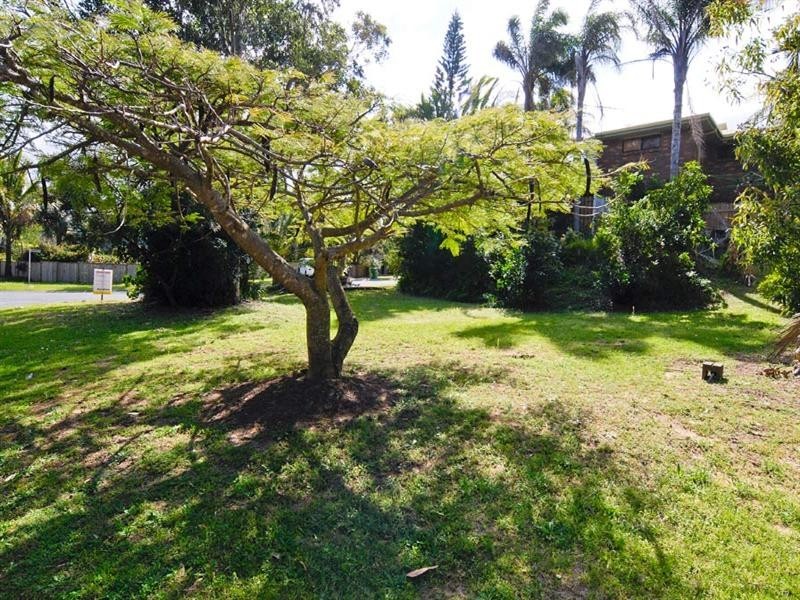 2/123 Tramican Street, Point Lookout QLD 4183