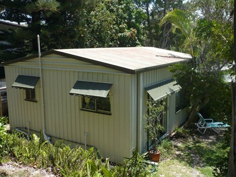105 Dickson Way, Point Lookout QLD 4183