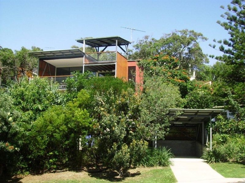 34 Booran Street, Point Lookout QLD 4183