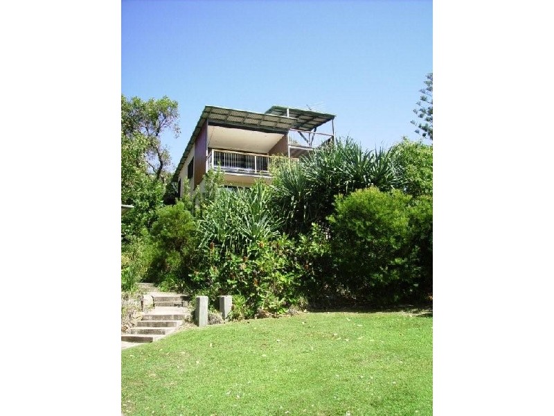 34 Booran Street, Point Lookout QLD 4183
