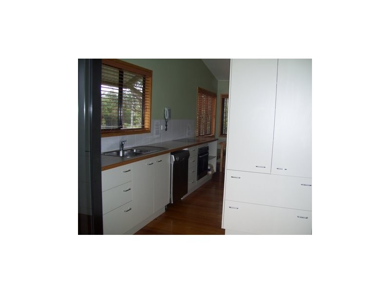 102 Mooloomba Road, Point Lookout QLD 4183