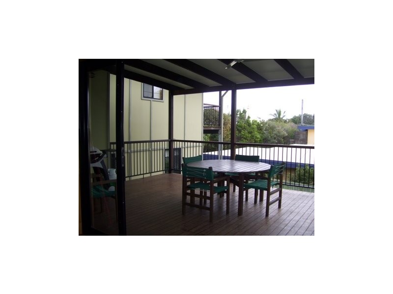 102 Mooloomba Road, Point Lookout QLD 4183