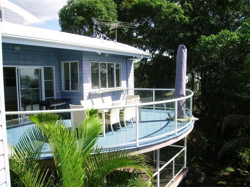 43 Tramican Street, Point Lookout QLD 4183