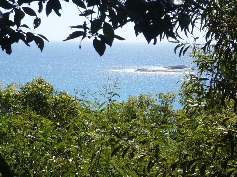 41 Tramican Street, Point Lookout QLD 4183