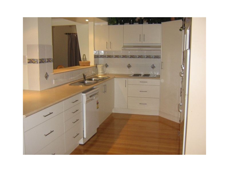 4 Bigoon Road, Point Lookout QLD 4183