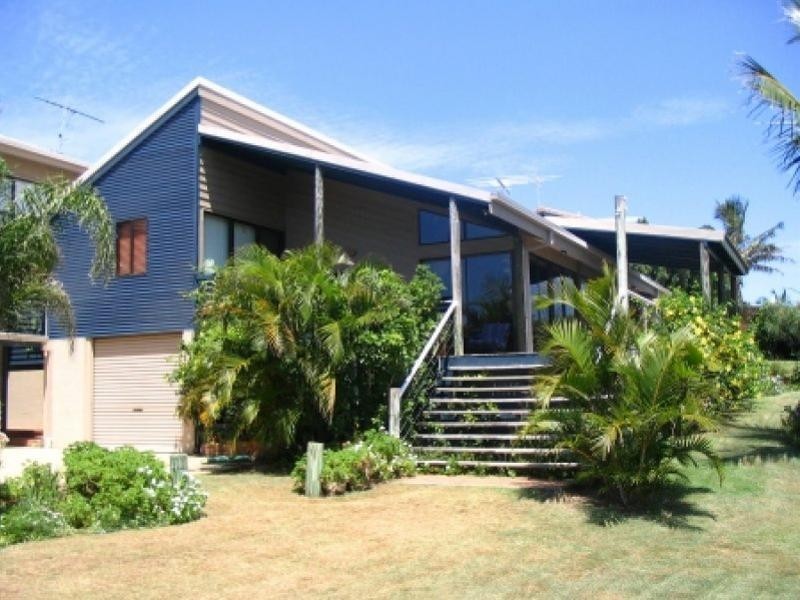 5 Roseby Court, Point Lookout QLD 4183