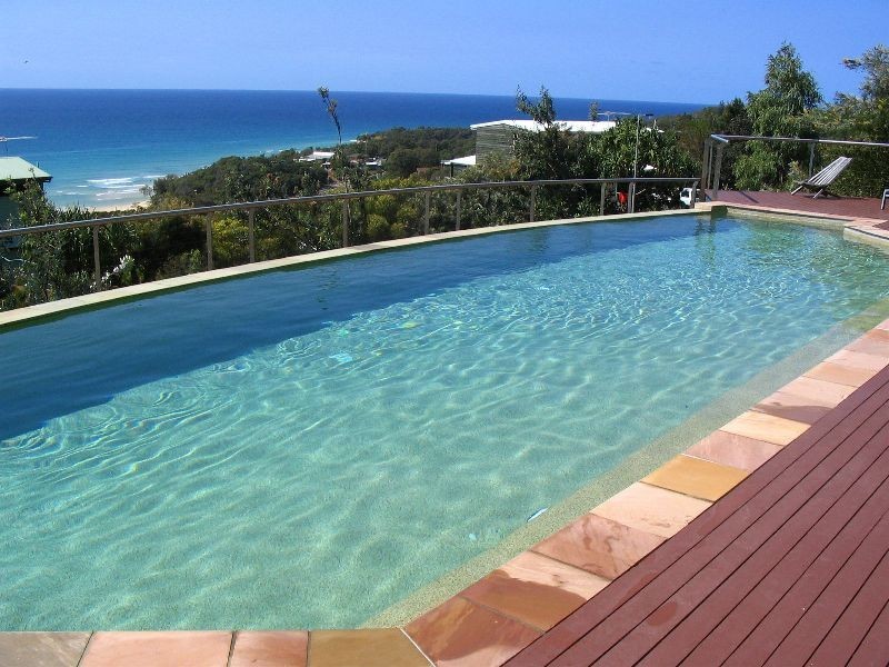 6 Pratt Court, Point Lookout QLD 4183