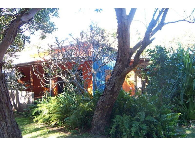 1/13 Bigoon Road,, Point Lookout QLD 4183