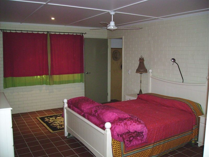 1/13 Bigoon Road,, Point Lookout QLD 4183