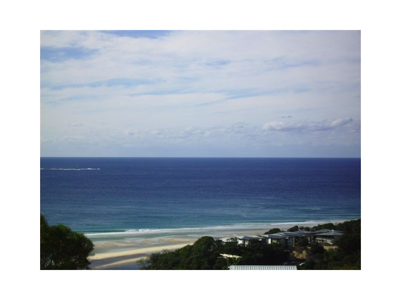 4 Pratt Court, Point Lookout QLD 4183